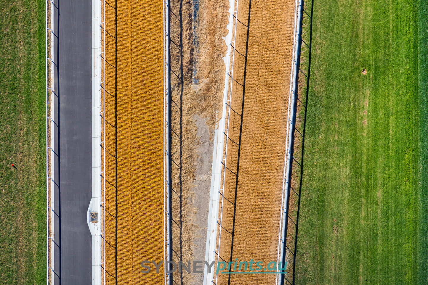 Racetrack Abstract - 180521-A606