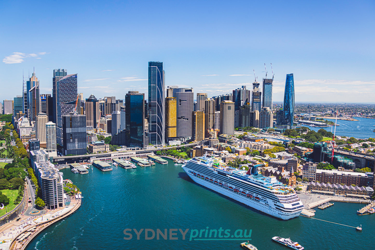 Cruise Ship in the Quay - 230226-A287