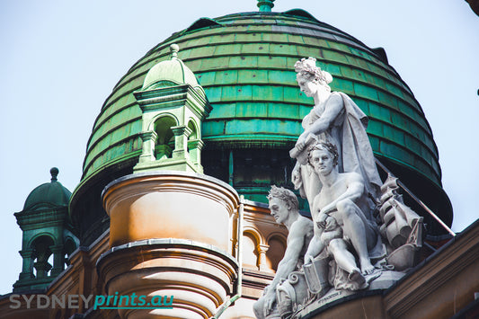 QVB Dome and Statue - 150807-G454